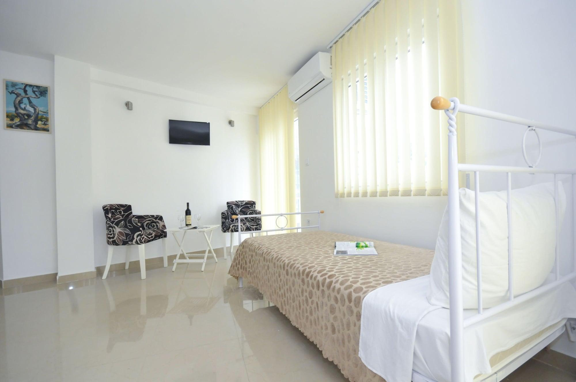 Oaza Hotel 3*