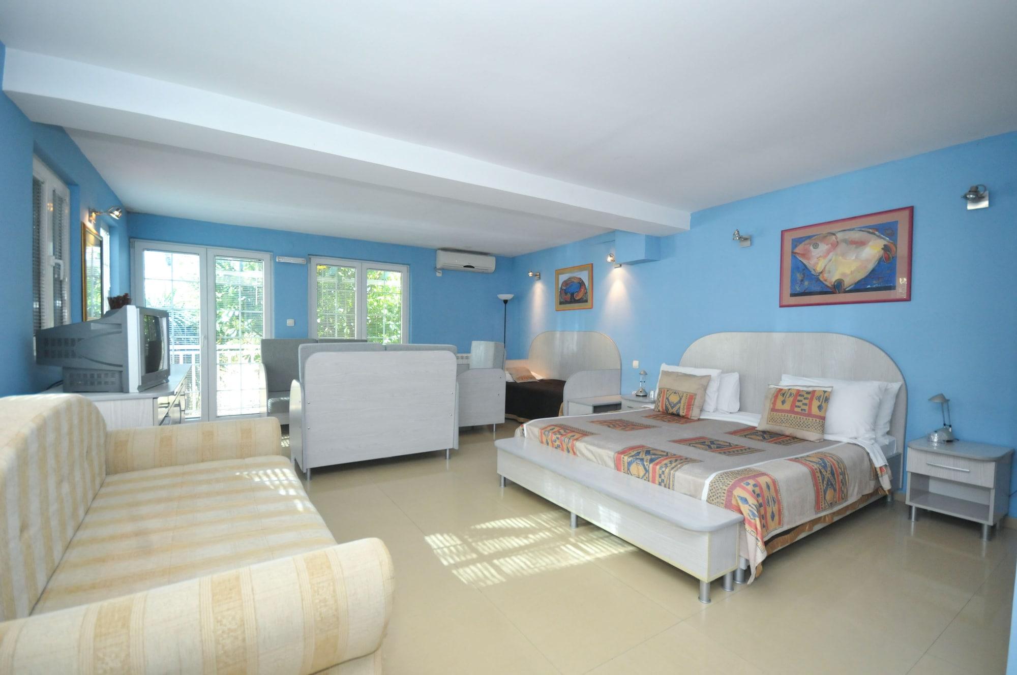 Hotel Oaza 3*