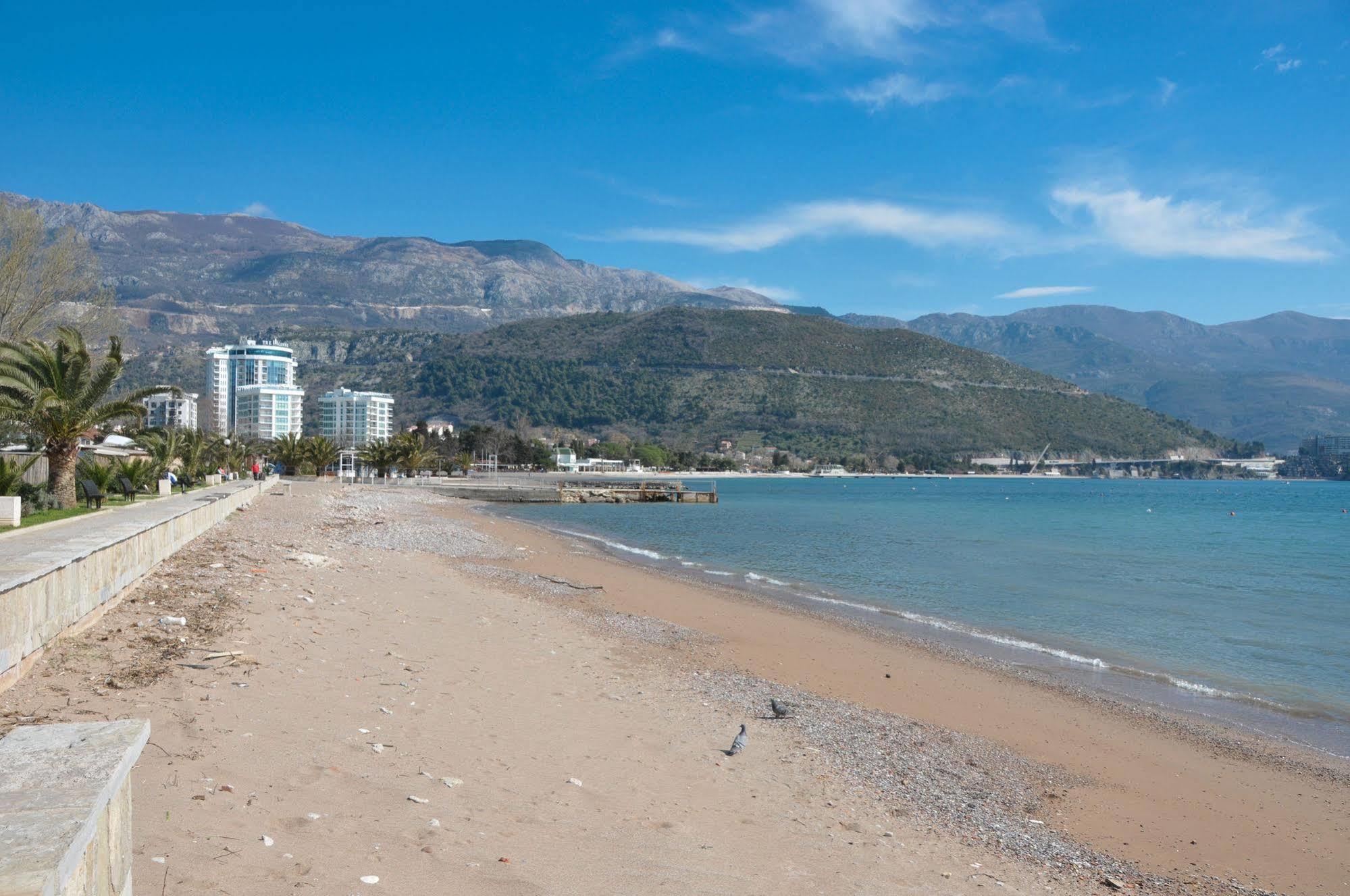 Oaza Hotel 3*