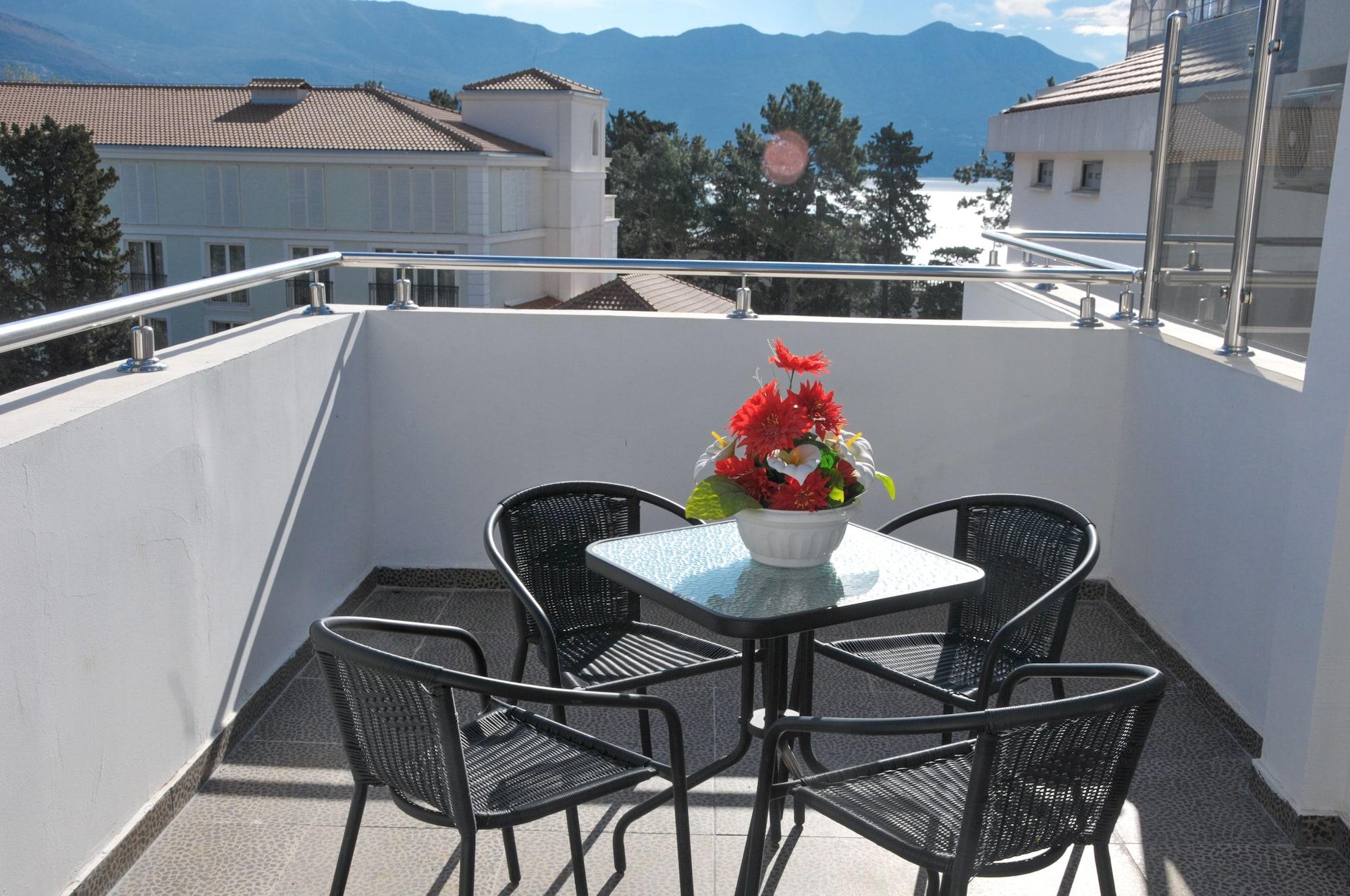 Oaza Hotel 3*
