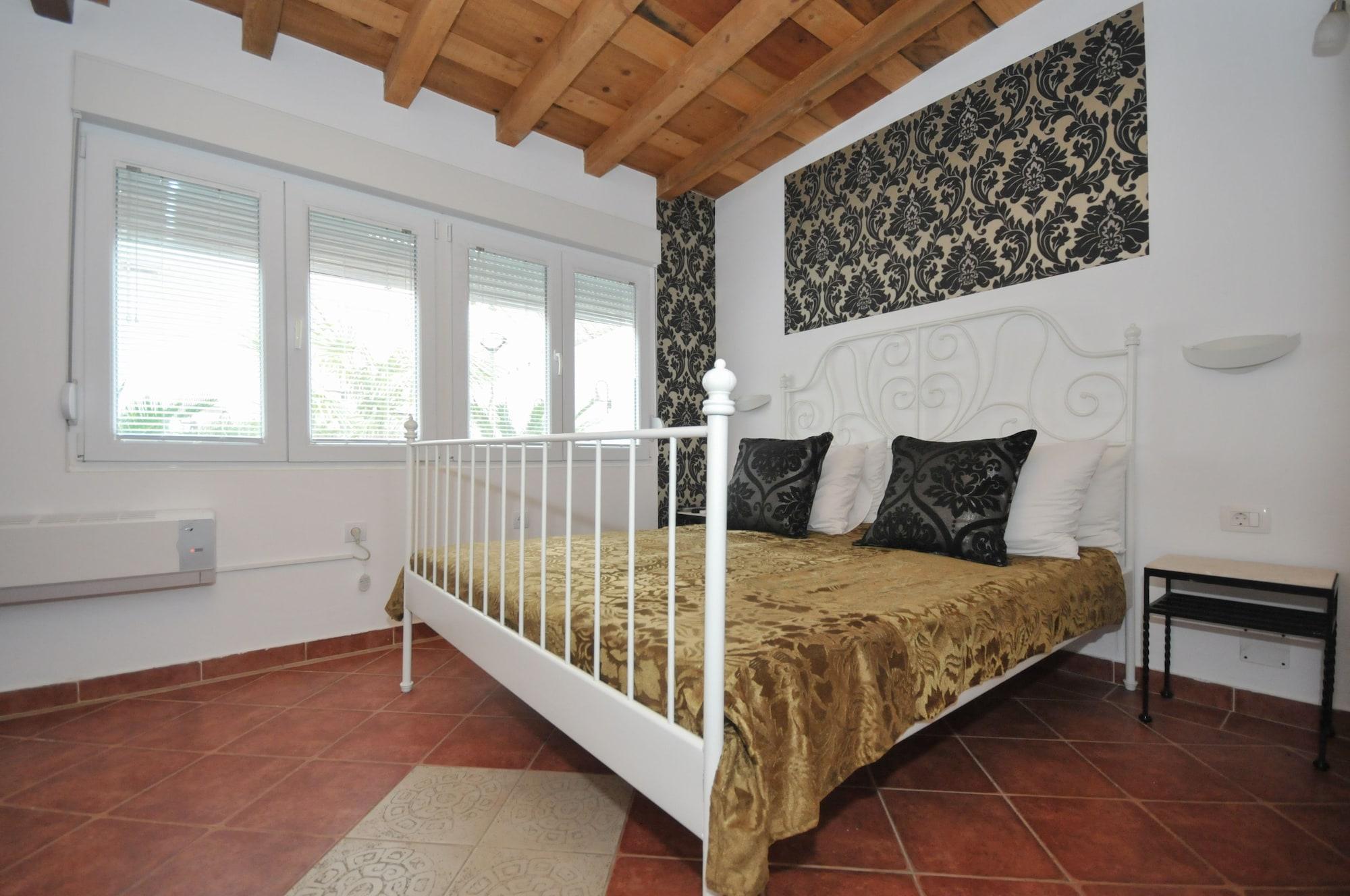 Hotel Oaza 3*