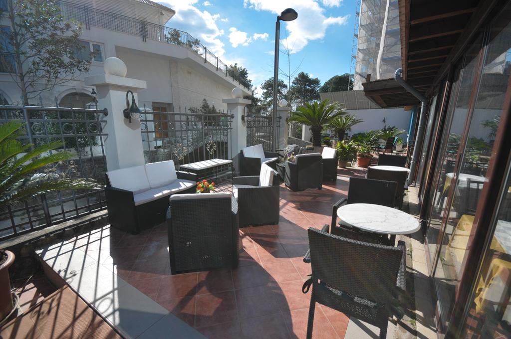 Hotel Oaza