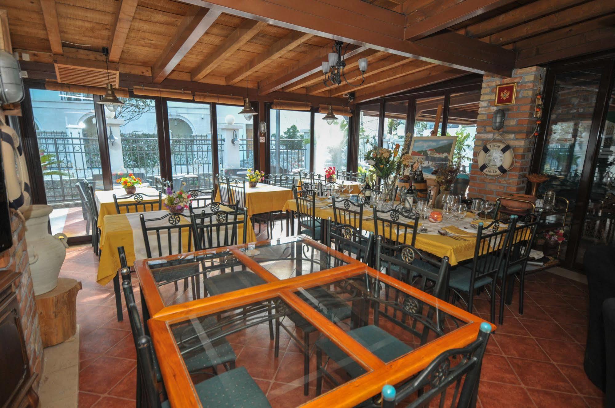 Oaza Hotel